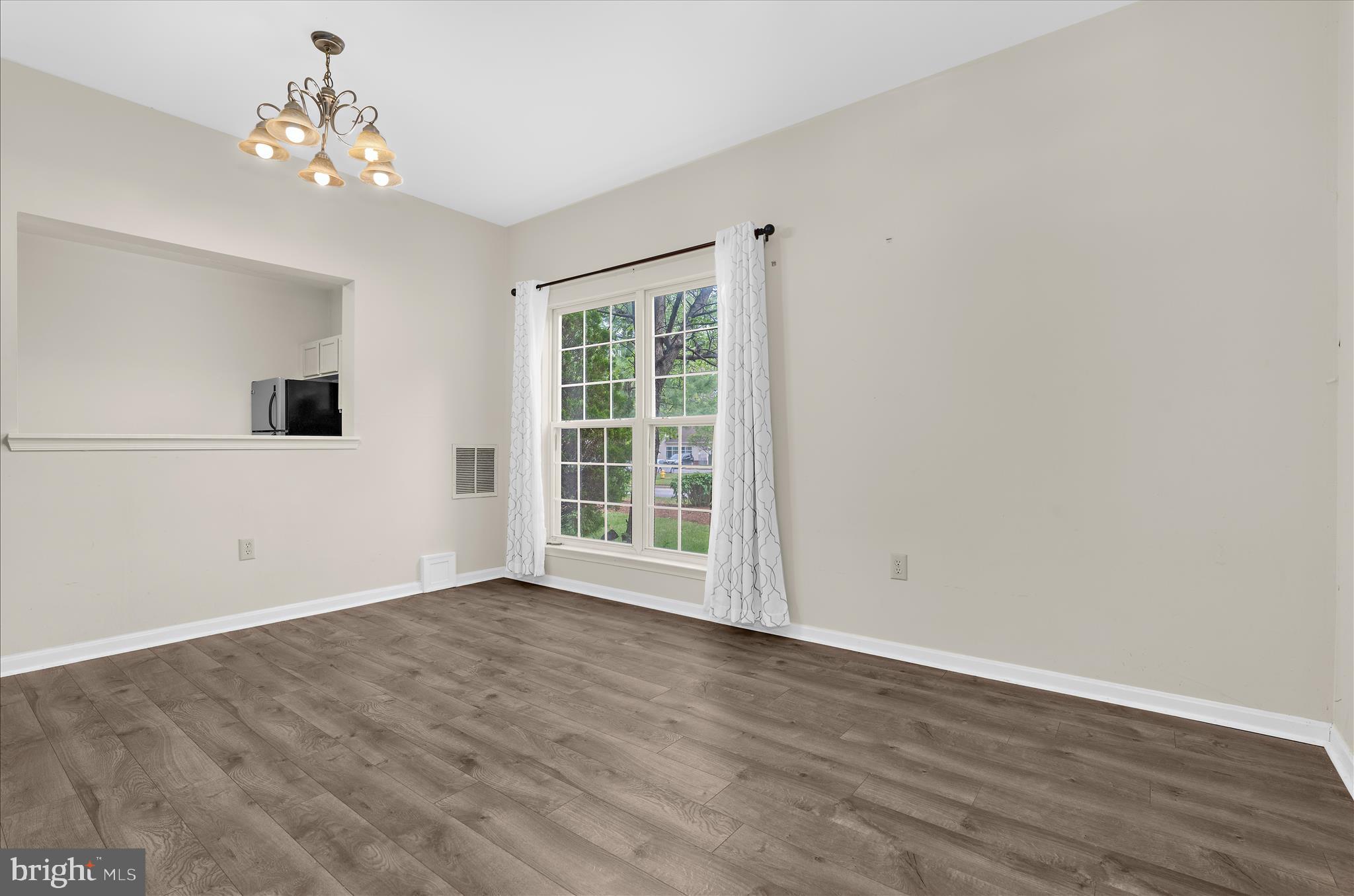 2013 Bell Point Court Odenton, MD 21113 - Photo 12 of 33 Dining Room