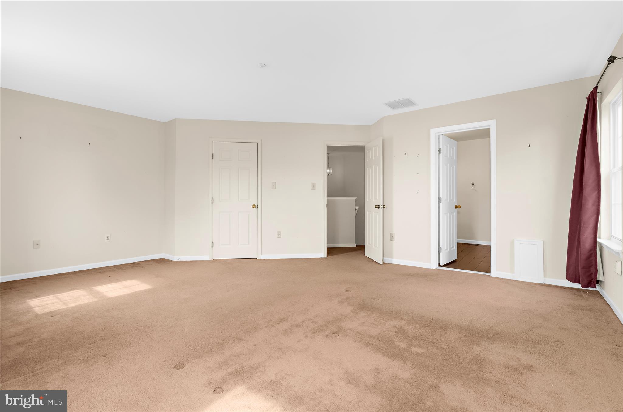 2013 Bell Point Court Odenton, MD 21113 - Photo 19 of 33 Primary Bedroom