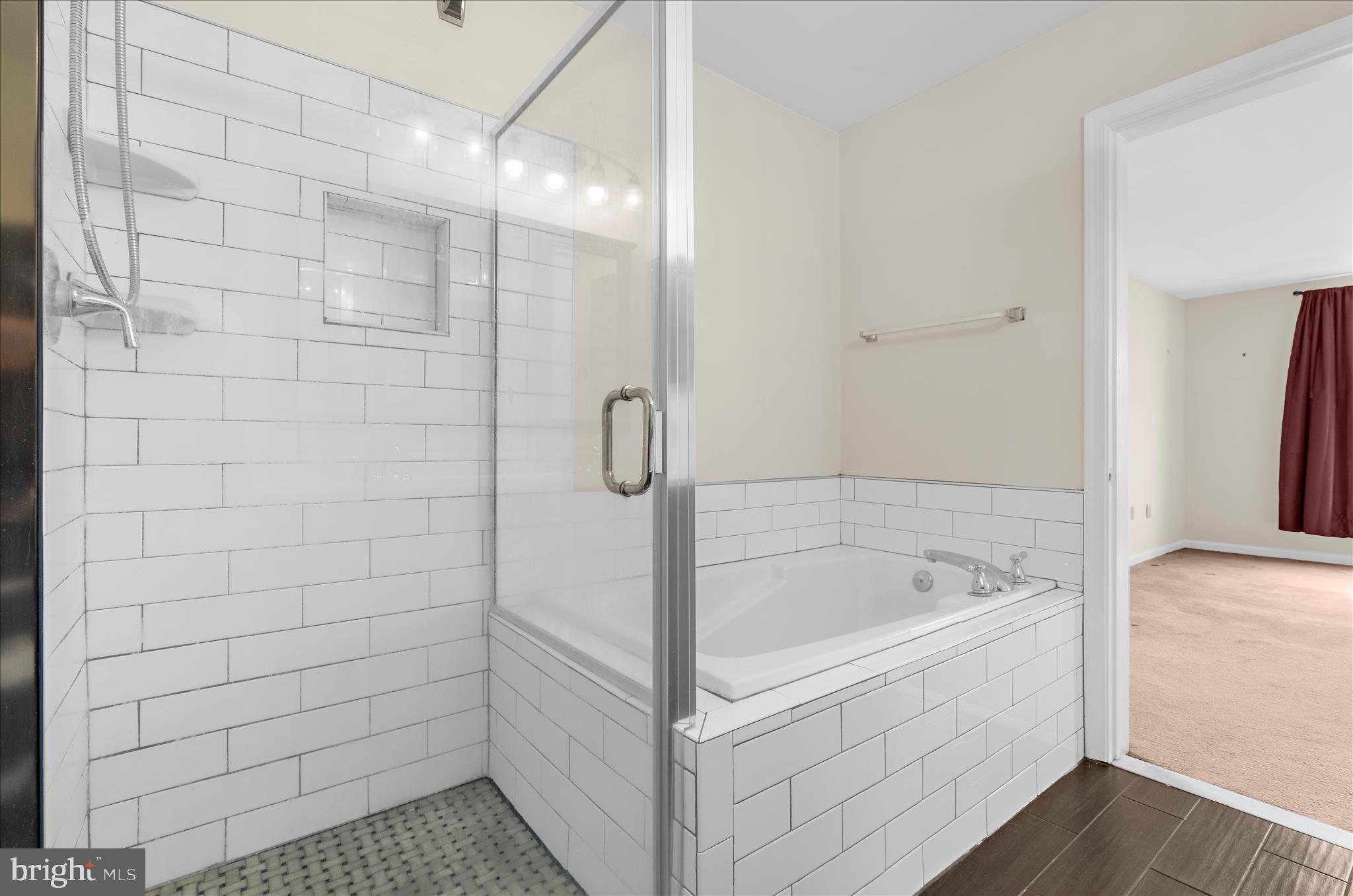 2013 Bell Point Court Odenton, MD 21113 - Photo 23 of 33 Primary Bedroom Full Bathroom