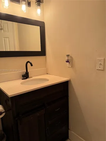 $3,000 | 8801 Wiles Road, Unit 108, Coral Springs, FL 33067