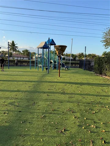 $3,000 | 8801 Wiles Road, Unit 108, Coral Springs, FL 33067