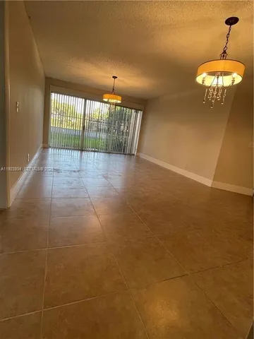$3,000 | 8801 Wiles Road, Unit 108, Coral Springs, FL 33067