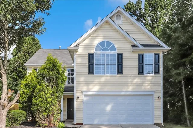 $2,295 | 9 Foust Court, Greensboro, NC 27405