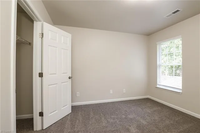 $2,295 | 9 Foust Court, Greensboro, NC 27405