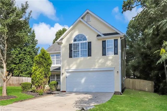 $2,295 | 9 Foust Court, Greensboro, NC 27405