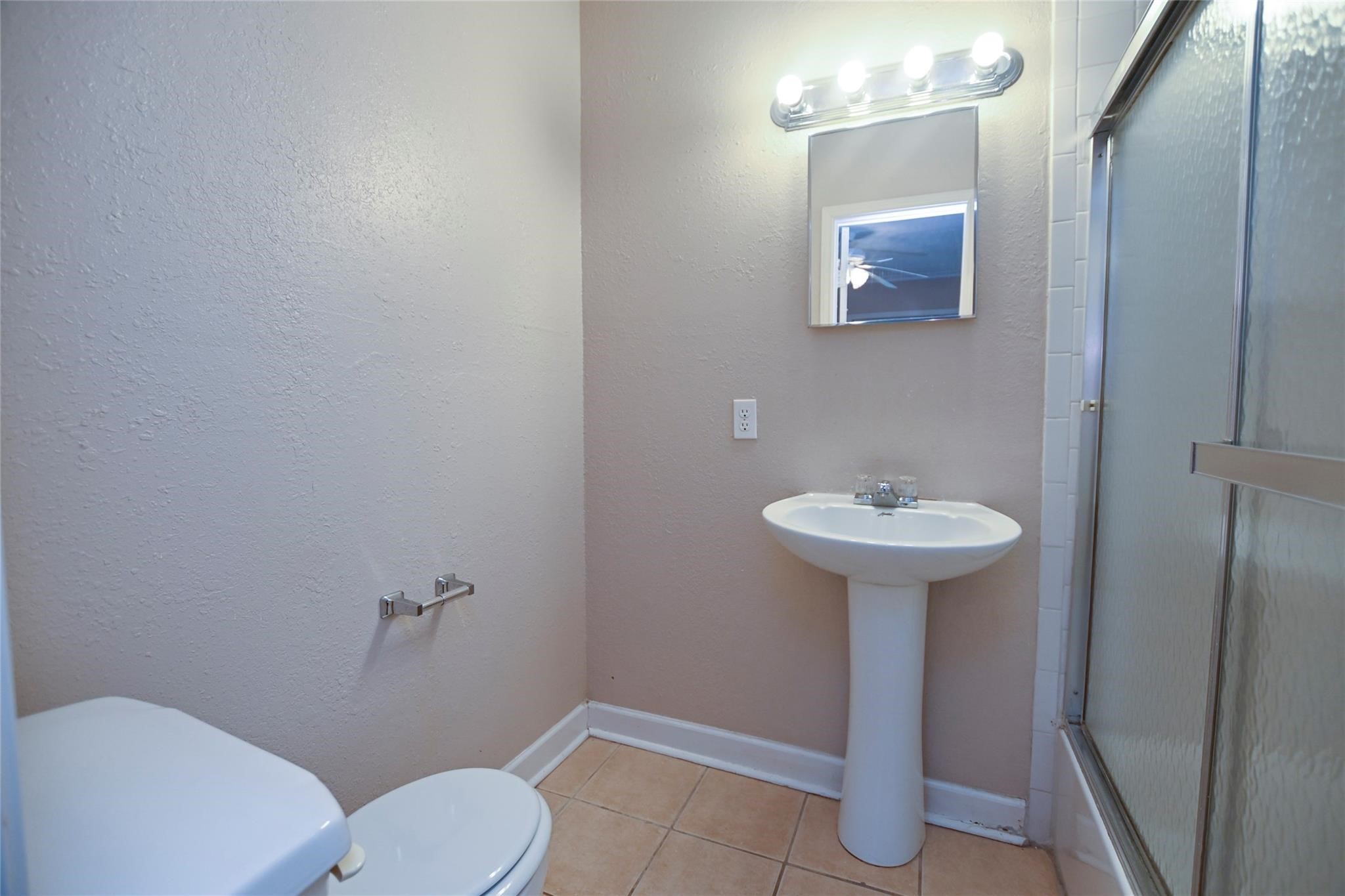2003 McClendon Street, Unit 4 Houston, TX 77030 - Photo 8 of 19