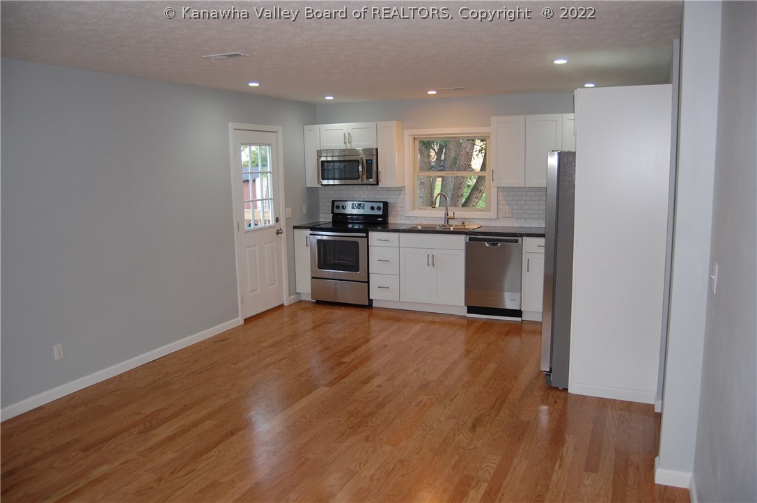 18 2nd Street Winfield, WV 25213 - Photo 7 of 16 Gallery Image 7
