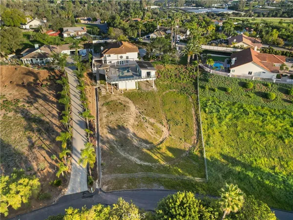 $1,398,500 | 1902 Quiet Ranch Road, Fallbrook, CA 92028