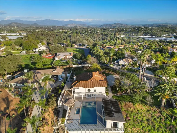 $1,398,500 | 1902 Quiet Ranch Road, Fallbrook, CA 92028