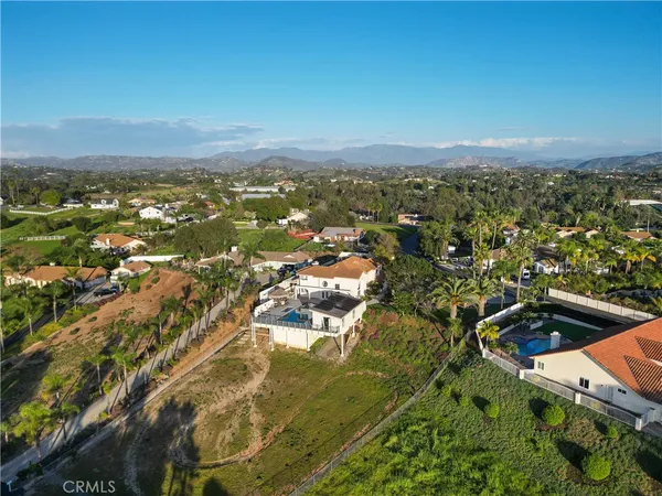 $1,398,500 | 1902 Quiet Ranch Road, Fallbrook, CA 92028