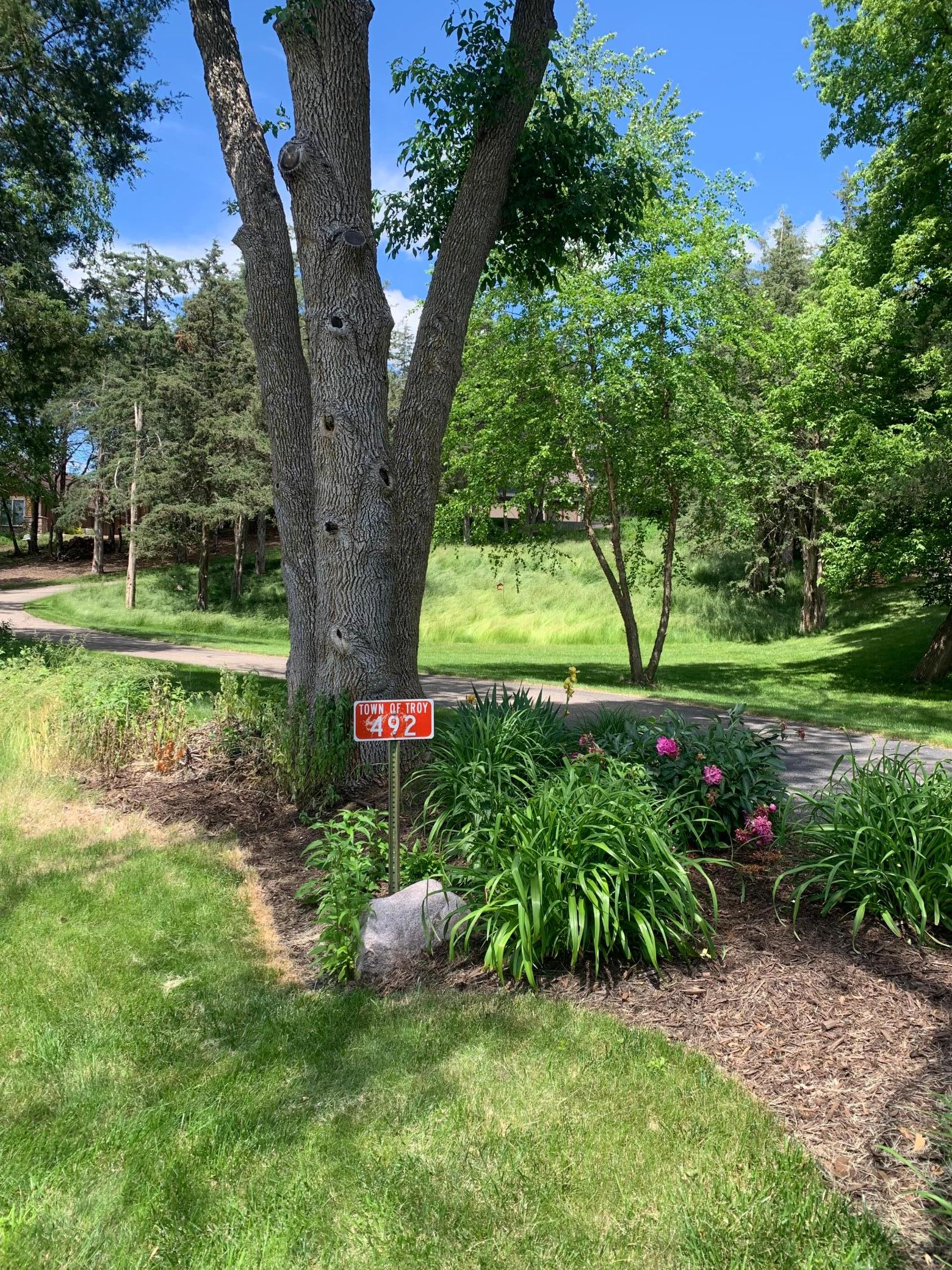 492 East Cove Road Hudson, WI 54016 - Photo 5 of 5