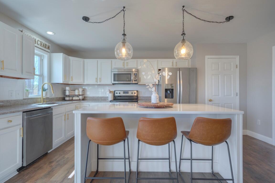 2876 Lantern Road Radford, VA 24141 - Photo 30 of 61 2876_Lantern_Web-39