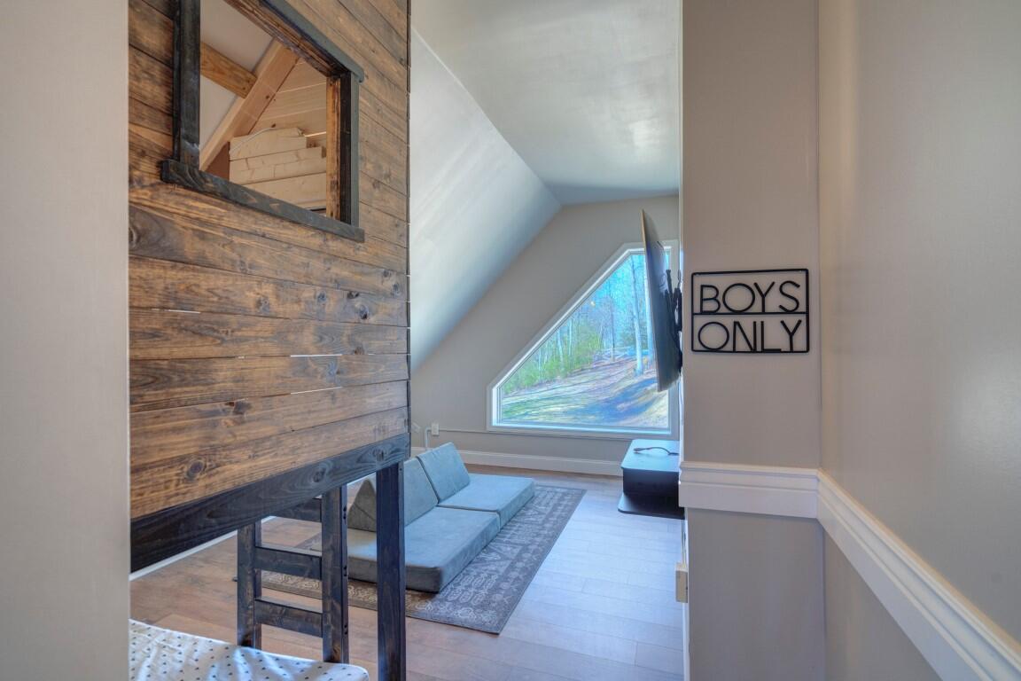 2876 Lantern Road Radford, VA 24141 - Photo 46 of 61 2876_Lantern_Web-55