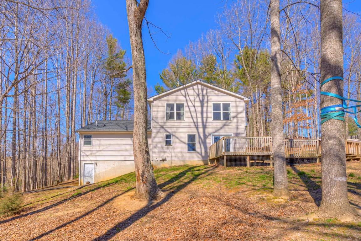 2876 Lantern Road Radford, VA 24141 - Photo 60 of 61 2876_Lantern_Web-12