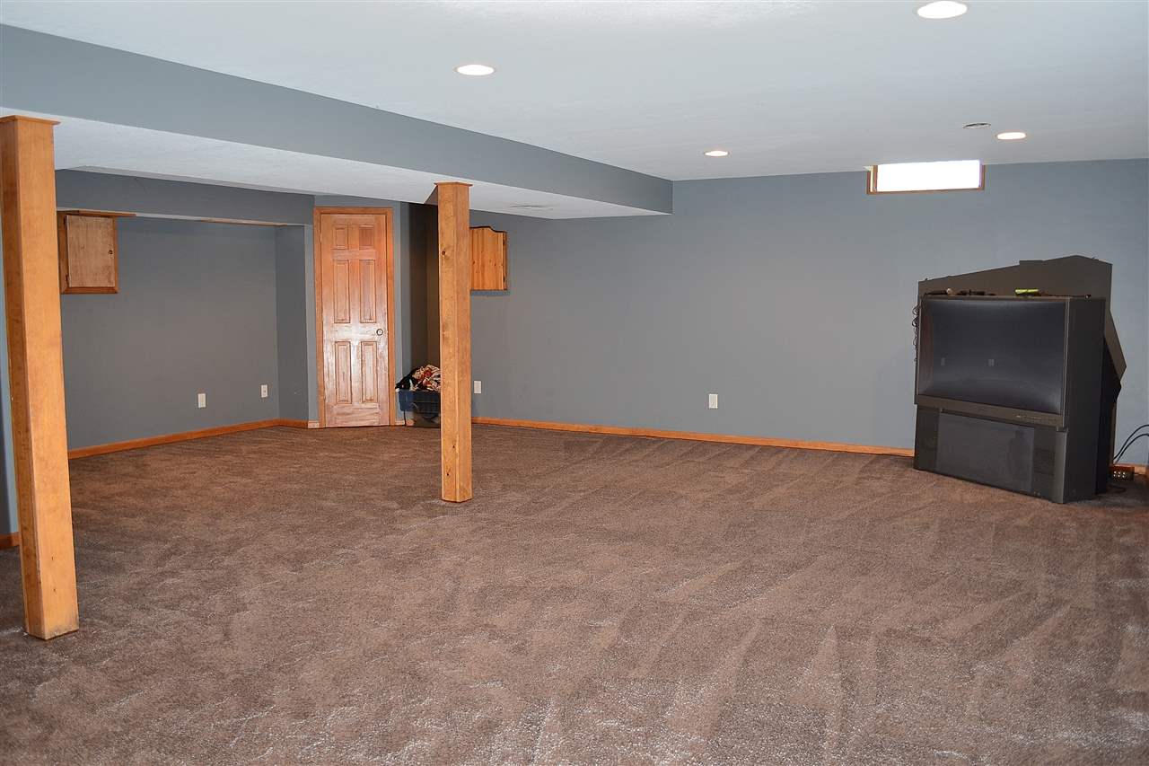 4636 Weatherside Run Fort Wayne, IN 46804 - Photo 17 of 29 Gallery Image 17
