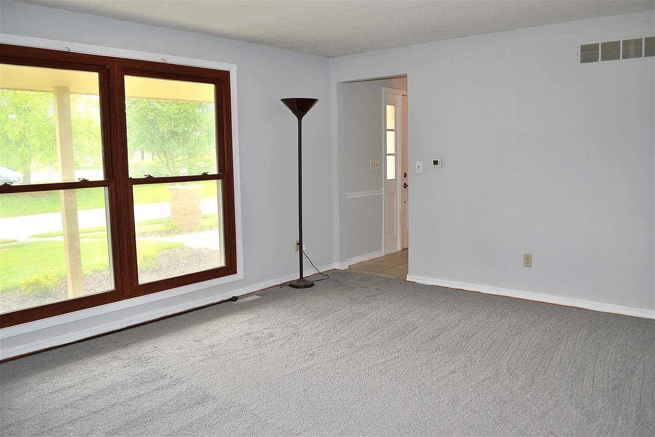 4636 Weatherside Run Fort Wayne, IN 46804 - Photo 10 of 29 Gallery Image 10