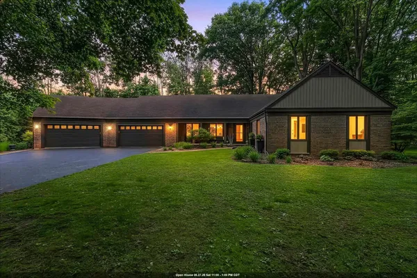 $649,900 | 899 Pine Hill Drive, Oneida, WI 54155