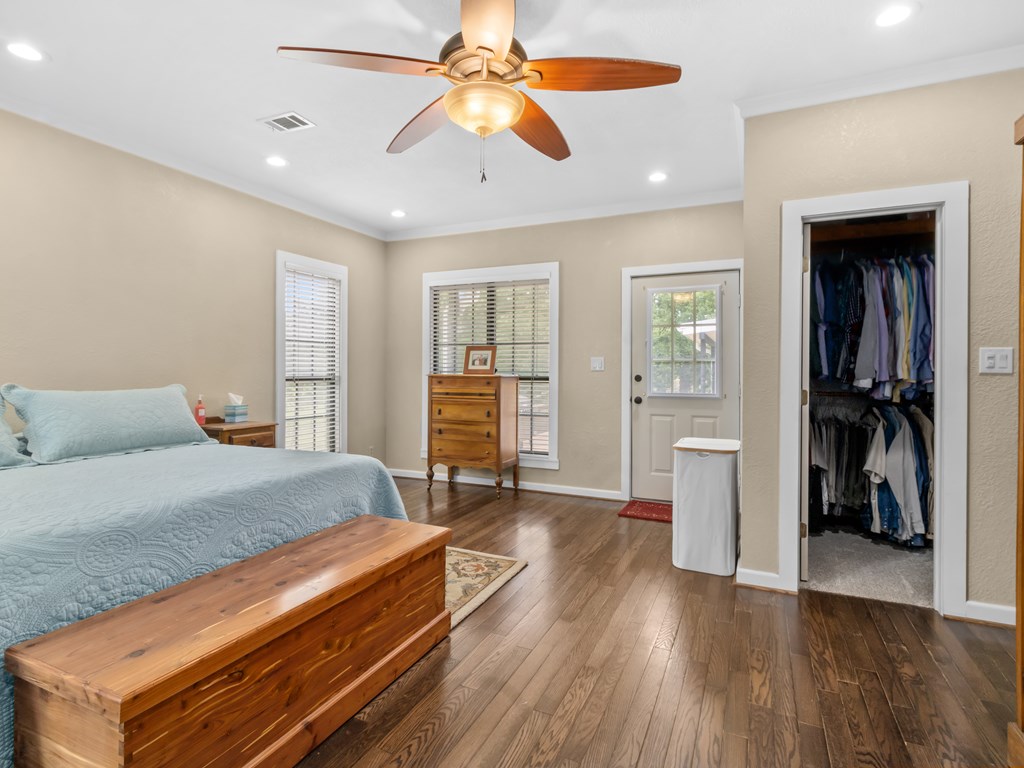 380 An County Road Palestine, TX 75803 - Photo 21 of 62