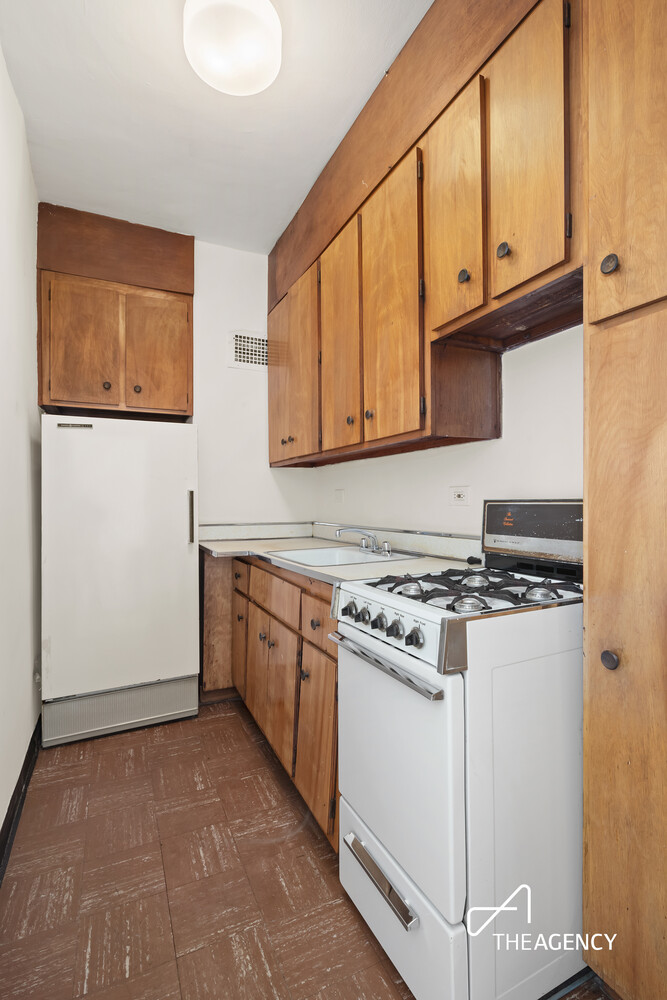 345 East 69th Street, Unit PHD Manhattan, NY 10021 - Photo 11 of 15