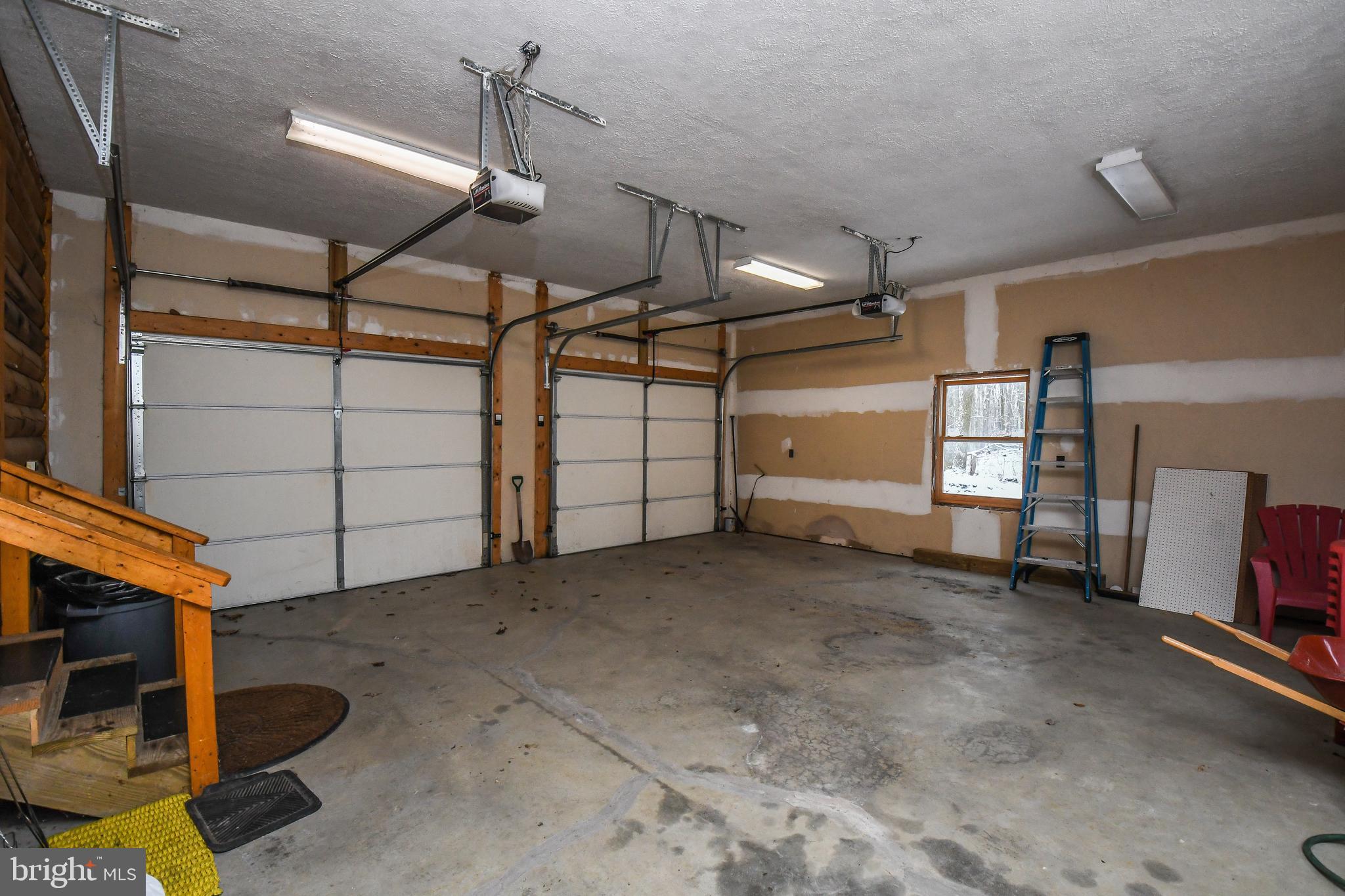 412 Tanglewood Road Oakland, MD 21550 - Photo 41 of 41 a view of a garage