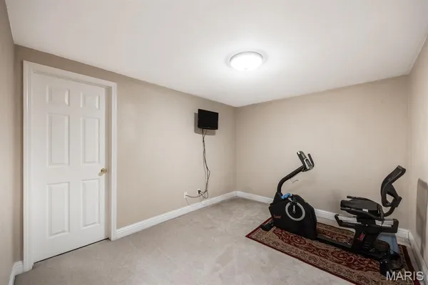 $320,500 | 9915 Bending Oaks Drive, Lebanon, IL 62254