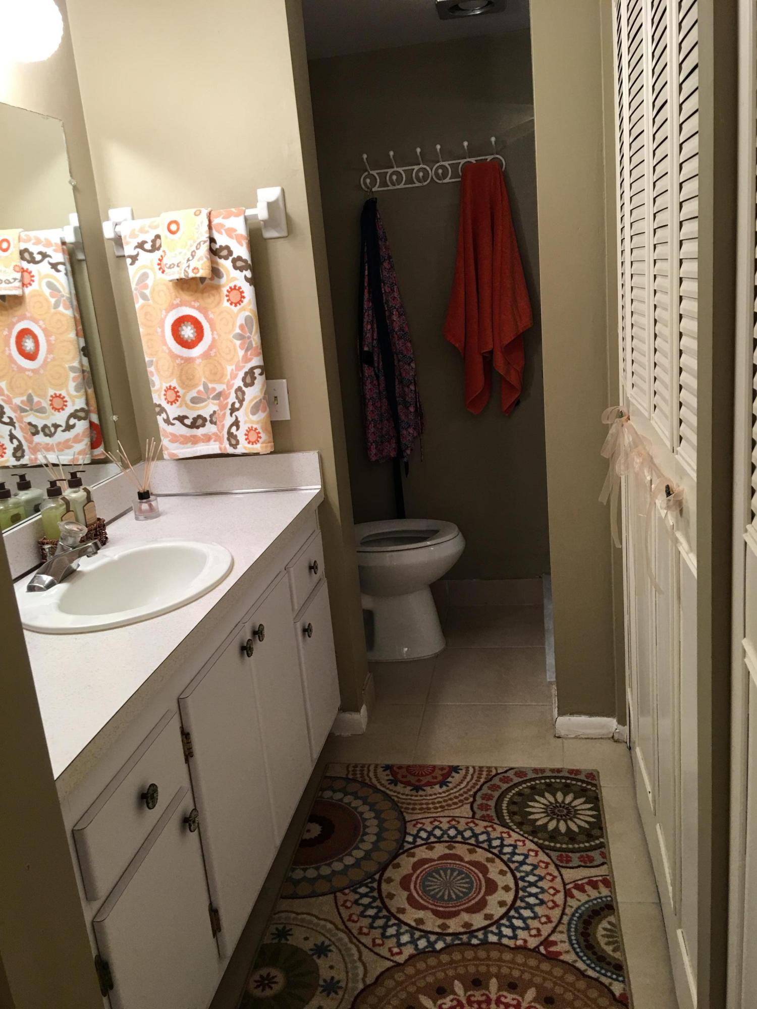 250 Northeast 20th Street, Unit 2250 Boca Raton, FL 33431 - Photo 11 of 15 master bath