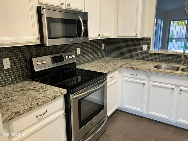 $2,250 | 2240 East Aire Libre Avenue, Phoenix, AZ 85022