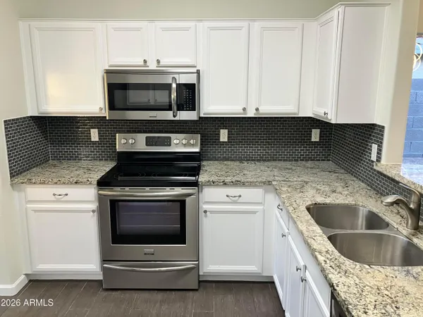 $2,250 | 2240 East Aire Libre Avenue, Phoenix, AZ 85022