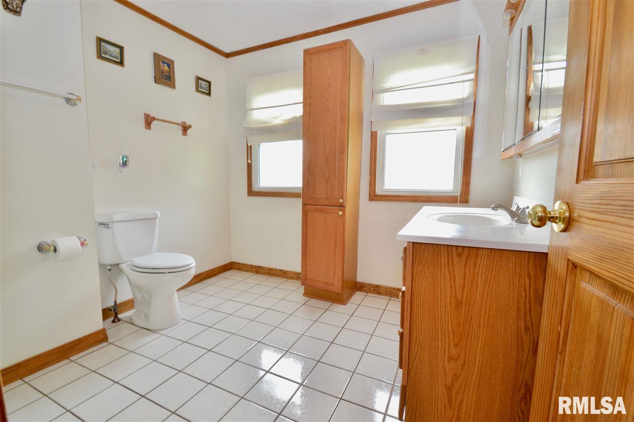 4503 Silvis Road Bartonville, IL 61607 - Photo 13 of 36 Gallery Image 13