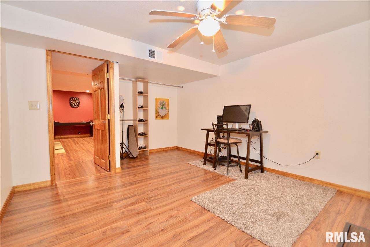 4503 Silvis Road Bartonville, IL 61607 - Photo 23 of 36 Gallery Image 23