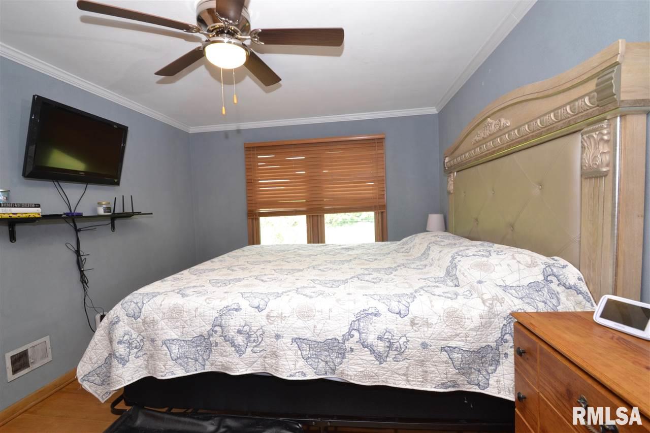 4503 Silvis Road Bartonville, IL 61607 - Photo 8 of 36 Gallery Image 8