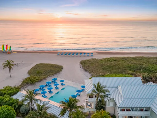 $1,675,000 | 330 Glenwood Drive, Delray Beach, FL 33445