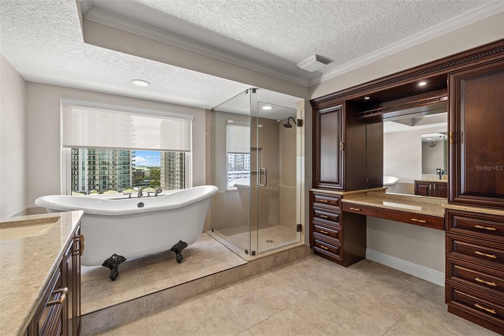 371 Channelside Walk Way, Unit 902 Tampa, FL 33602 - Photo 38 of 50 a large spacious bathroom with a large tub and sink