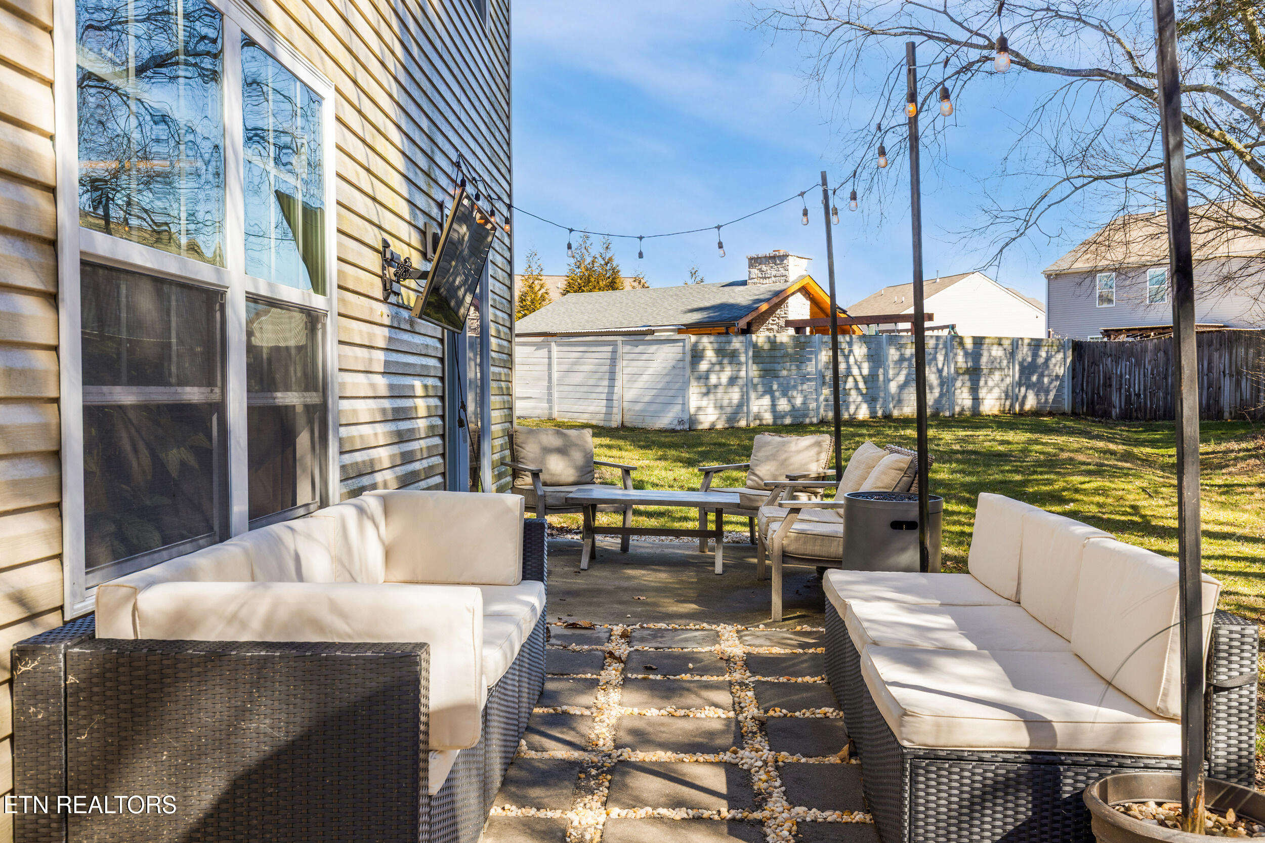 7200 Ponds Inlet Lane Powell, TN 37849 - Photo 28 of 38 Exterior backyard