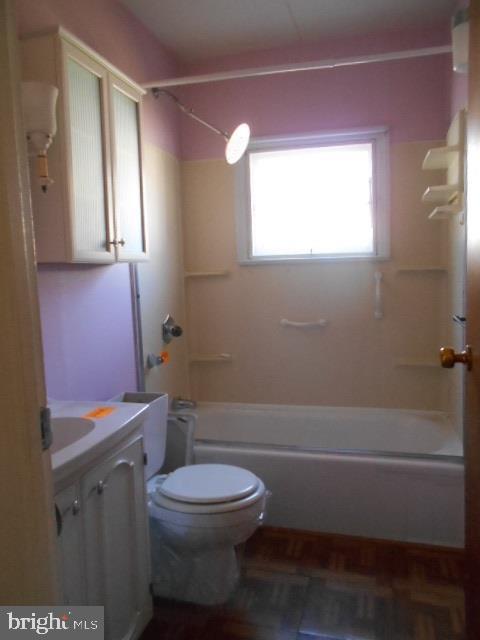 15 Ridge Road Aston, PA 19014 - Photo 13 of 17 hall bath first floor