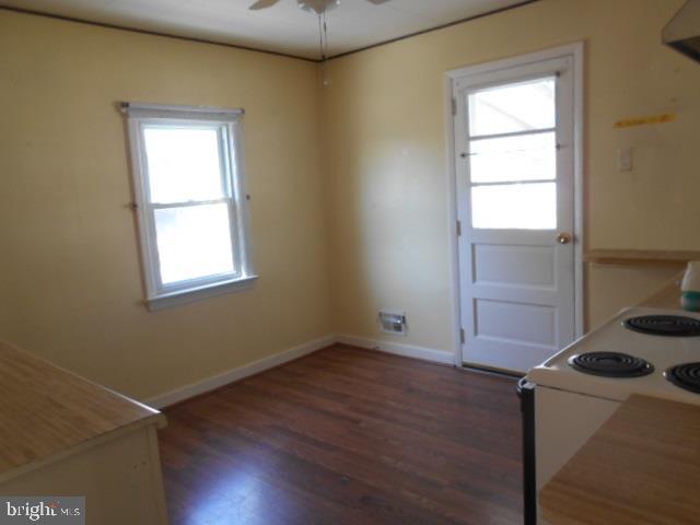 15 Ridge Road Aston, PA 19014 - Photo 7 of 17 kitchen