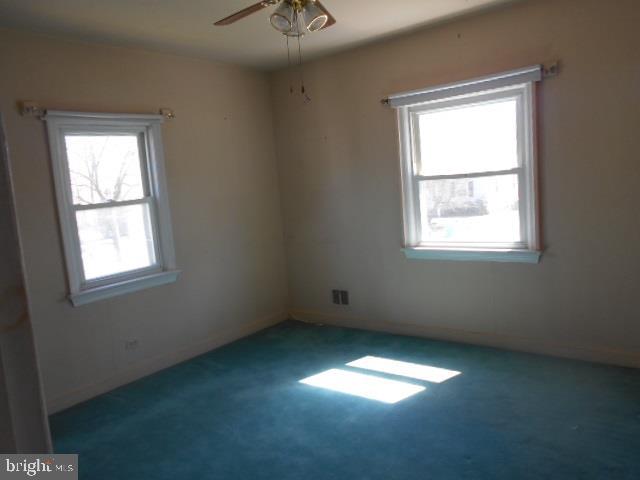 15 Ridge Road Aston, PA 19014 - Photo 10 of 17 bedroom 1 first floor