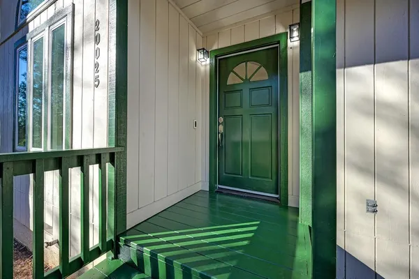 a view of an entryway door