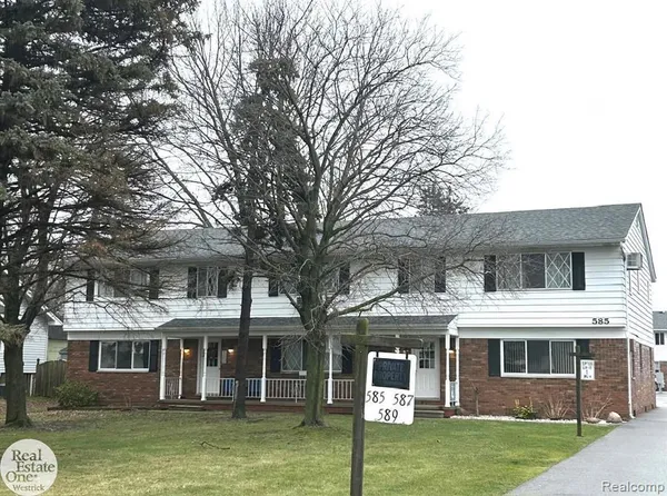 $1,100 | 587 Pointe Tremble Road, Unit 5, Algonac, MI 48001