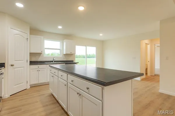 $359,900 | 207 Wrigley Field Drive, Bethalto, IL 62010