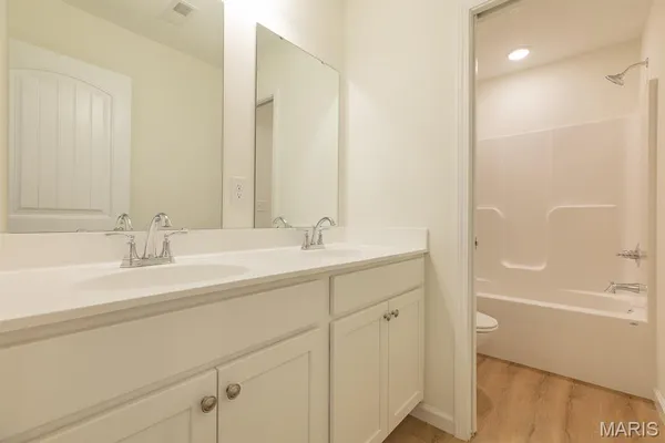 $359,900 | 207 Wrigley Field Drive, Bethalto, IL 62010