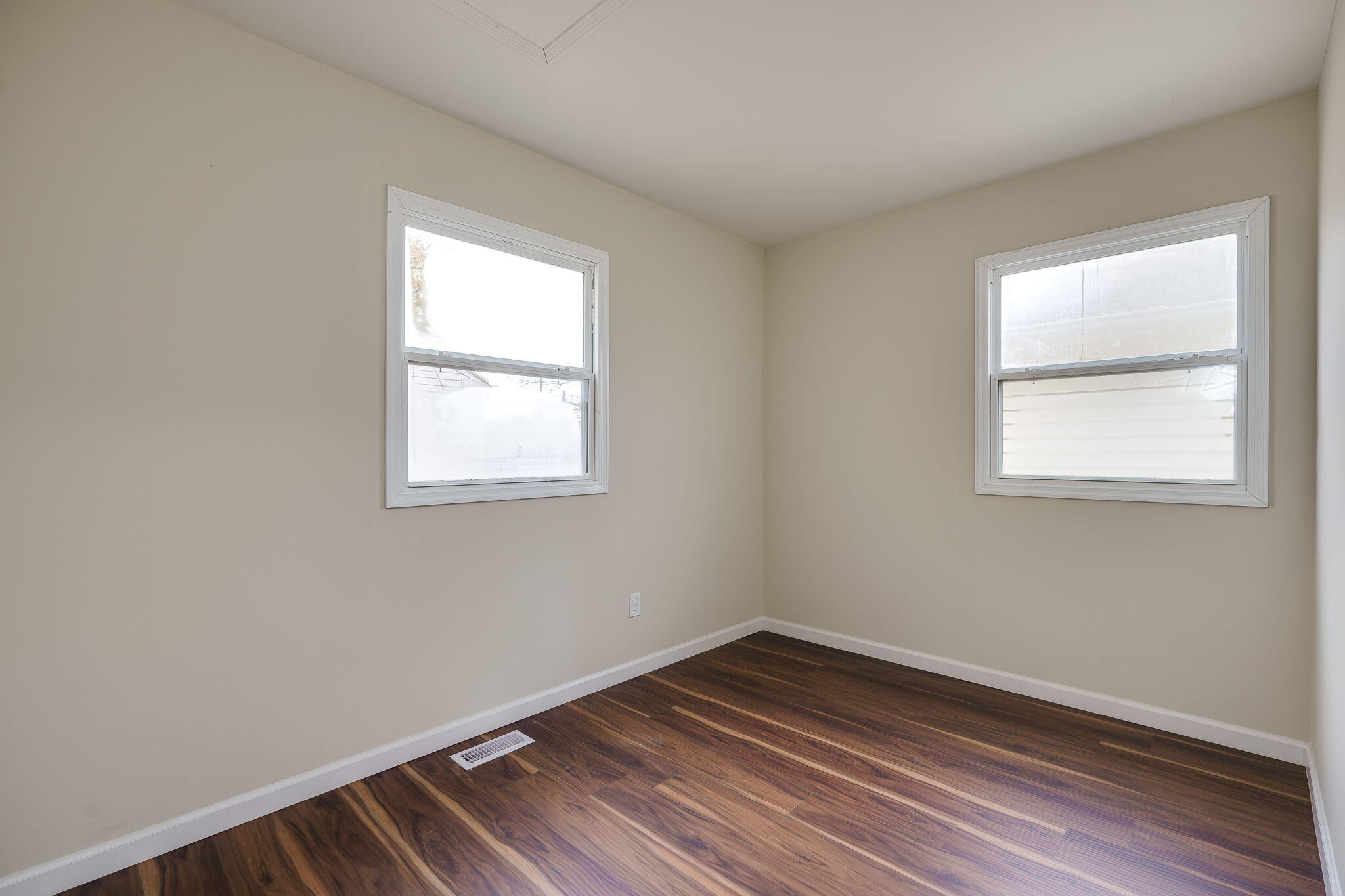 701 South Burnett Road Springfield, OH 45505 - Photo 19 of 27 Gallery Image 19