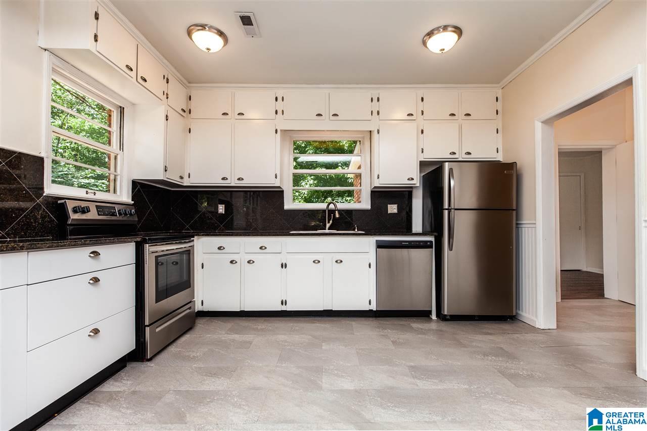 1720 Shannon Road Bessemer, AL 35022 - Photo 4 of 39