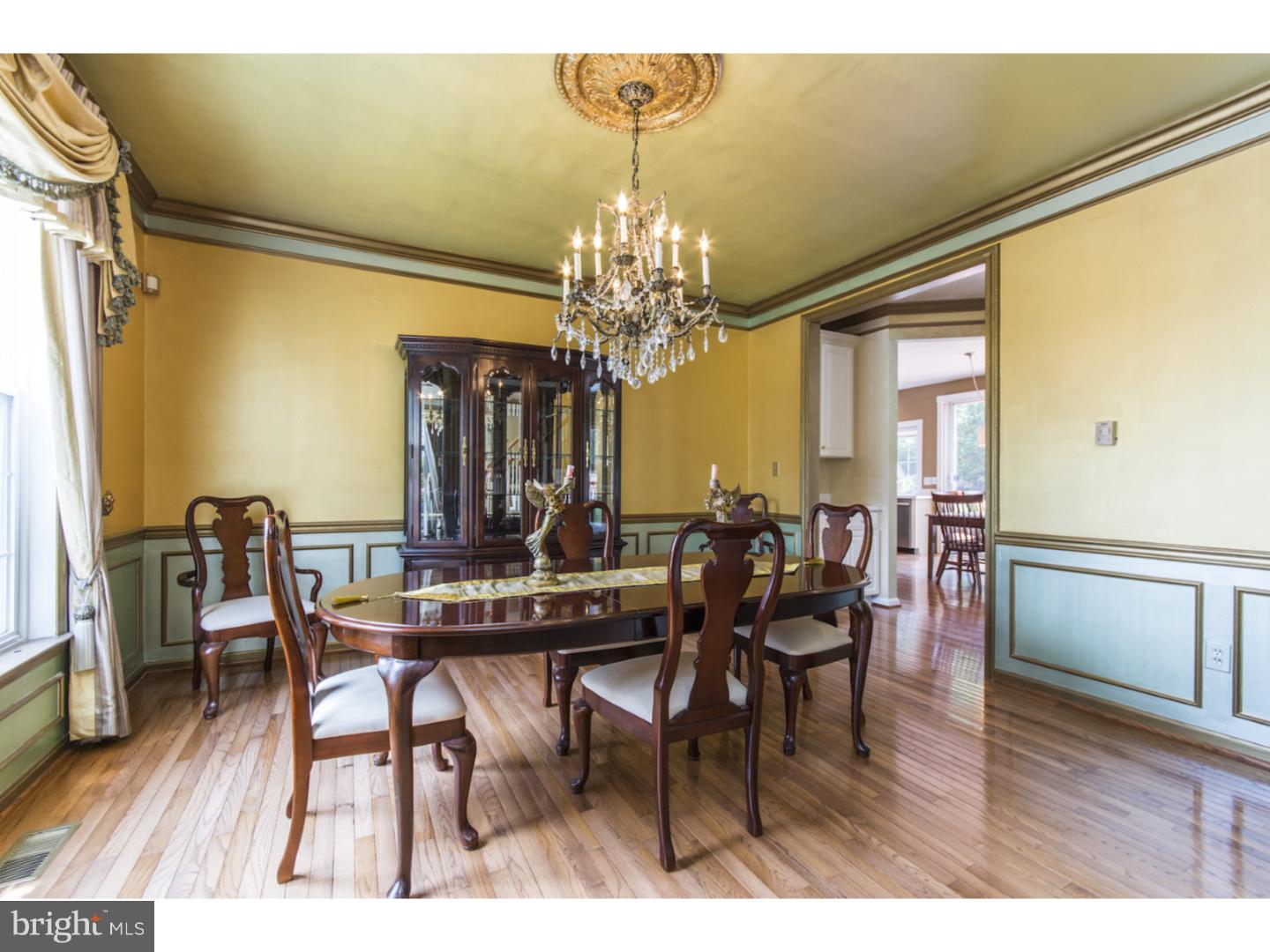 220 Robin Redbreast Road Newark, DE 19711 - Photo 3 of 25 Dining Room
