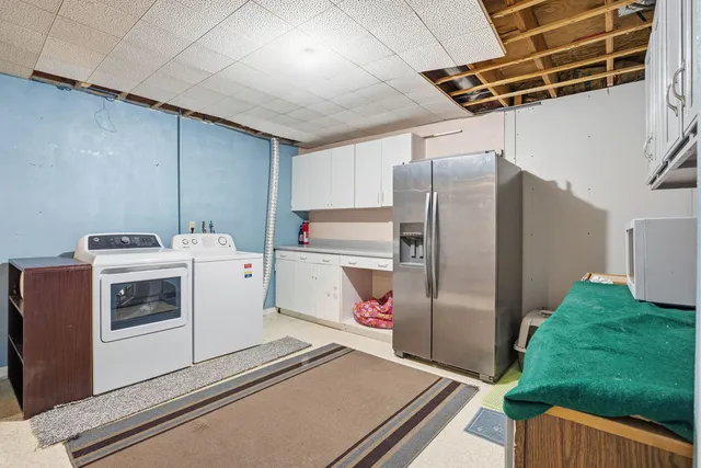 $325,000 | 302 Fyre Lake Drive, Sherrard, IL 61281