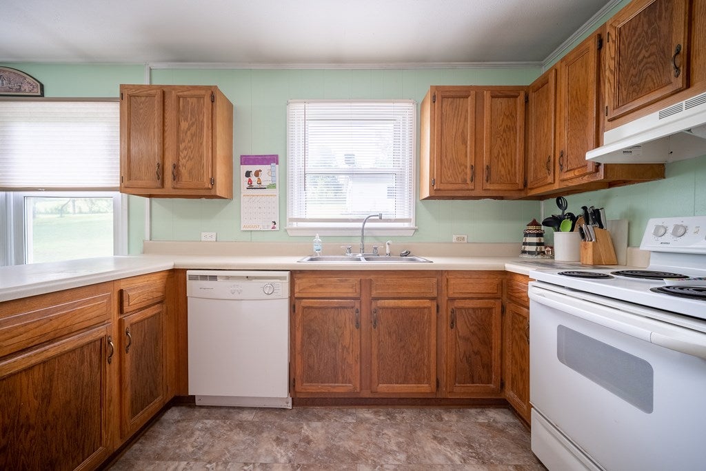 2914 Cedar Springs Road Sugar Grove, VA 24375 - Photo 20 of 70 Gallery Image 20