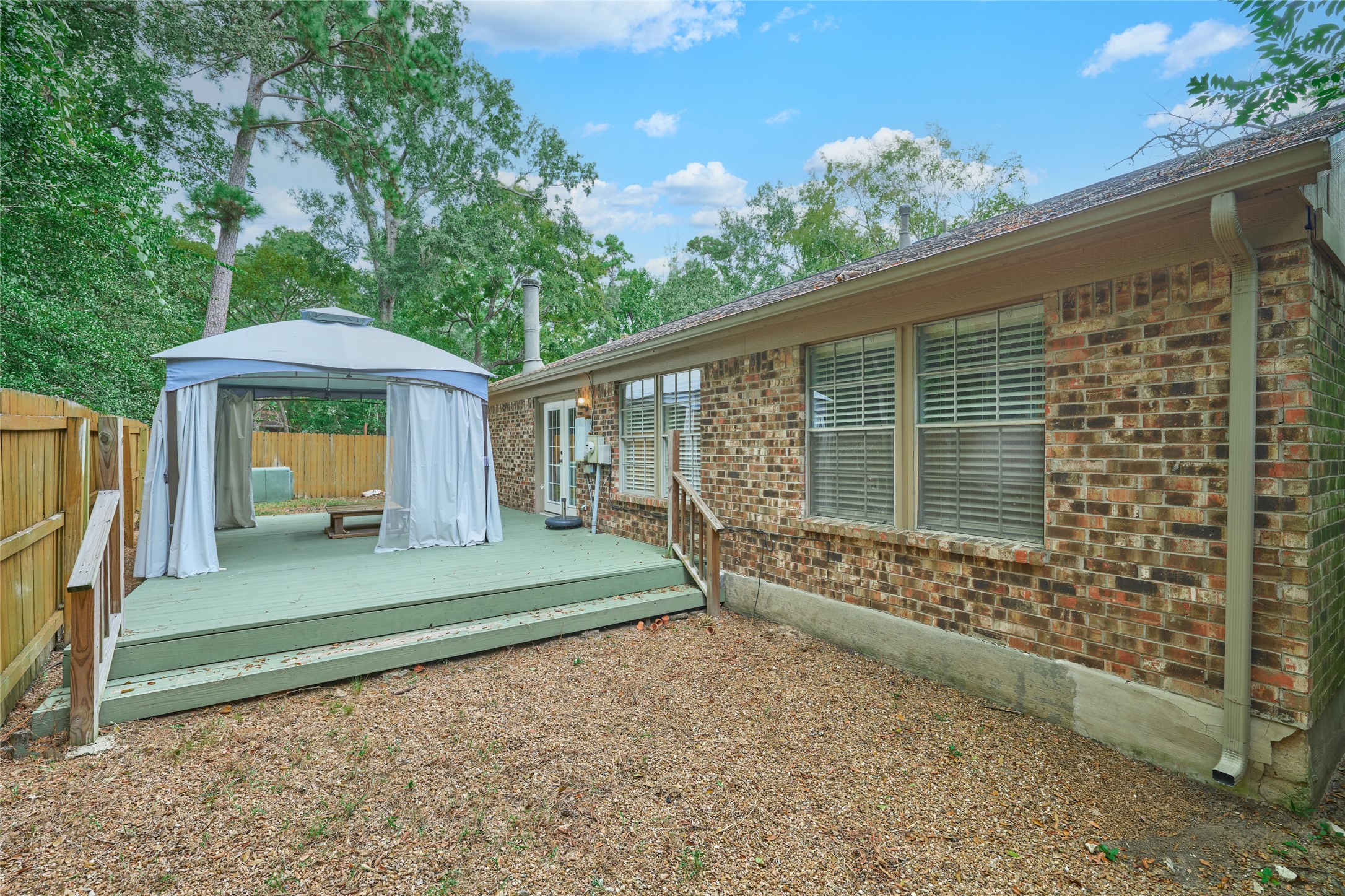 5 North White Pebble Court The Woodlands, TX 77380 - Photo 25 of 28