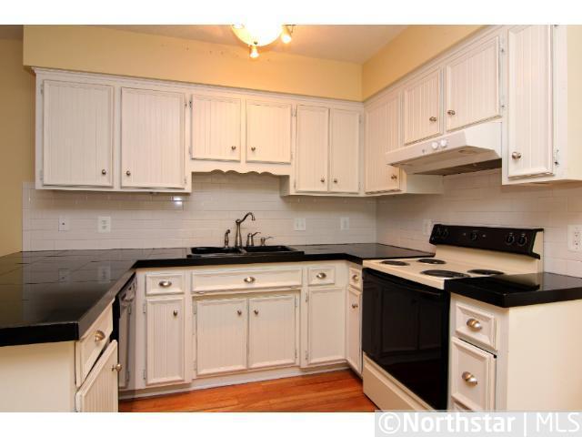 4632 Beacon Hill Road Eagan, MN 55122 - Photo 2 of 15 Gallery Image 2