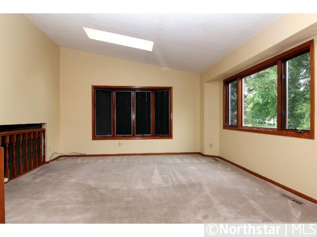 4632 Beacon Hill Road Eagan, MN 55122 - Photo 7 of 15 Gallery Image 7