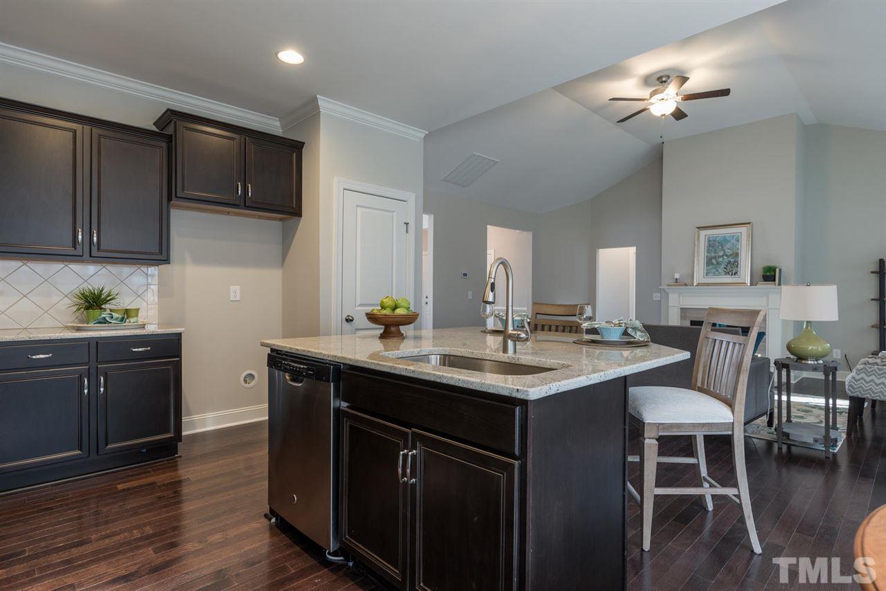87 Ravencliff Ridge Garner, NC 27529 - Photo 12 of 25 Gallery Image 12